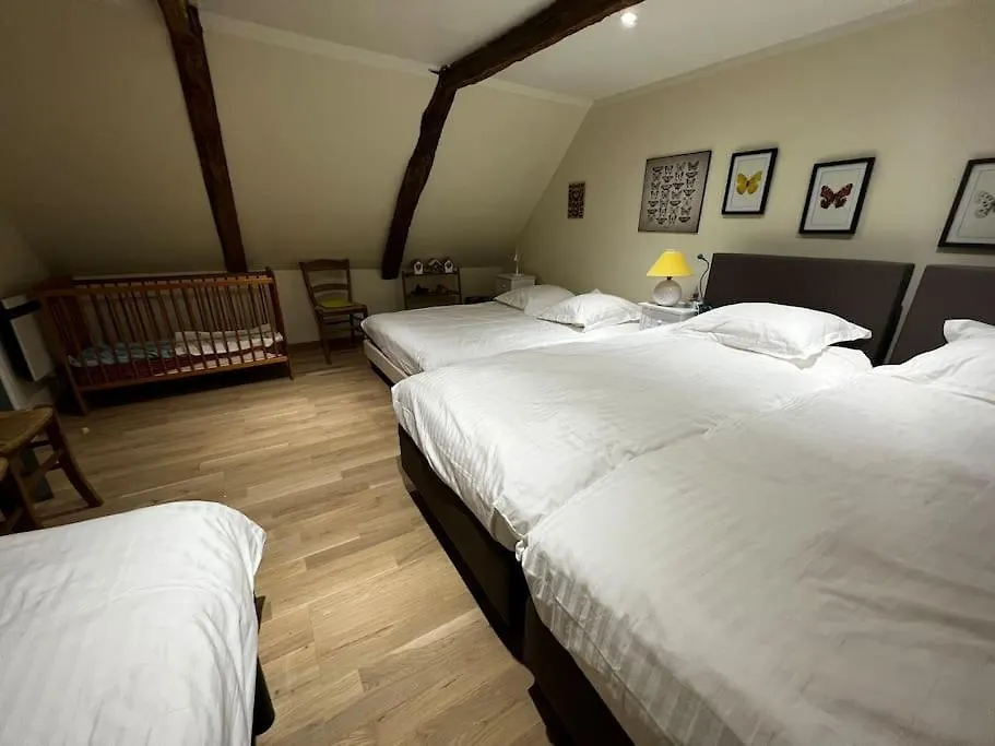 Tremouille  Belle Maison De Vacances Avec Piscine Chauffee 0*, Tremouille (Cantal) צרפת