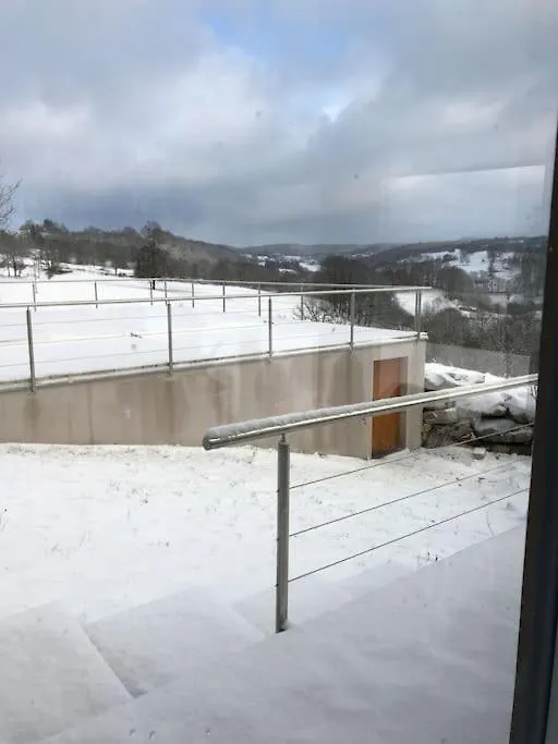 Belle Maison De Vacances Avec Piscine Chauffee Tremouille  0*, Tremouille (Cantal)
